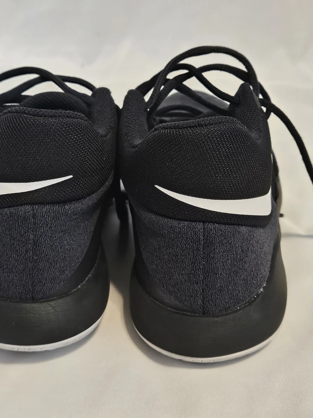 NIKE- Boys KD TREY Black Basketball Sneakers SZ 6.5Y